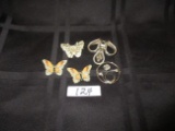 Grouping of (5) Brooches