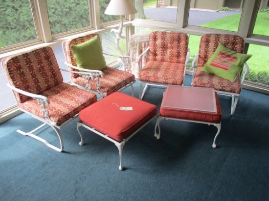 (4) Metal Patio Chairs & (2) Ottomans