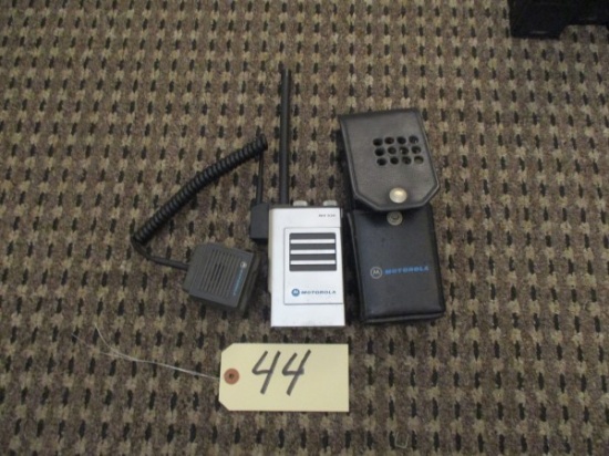 Motorola Mx330 Handie Talkie Fm Radio W/case