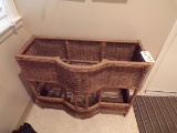 Wicker plant holder