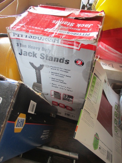 Pittsburgh3 ton HD Jack stand in box