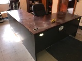 Large L shaped wooden desk & chair