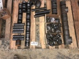 Pallet of assorted black pipe fittings/cupplings