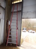 (1) Loiusville 12 ft. 300 lb. ladders
