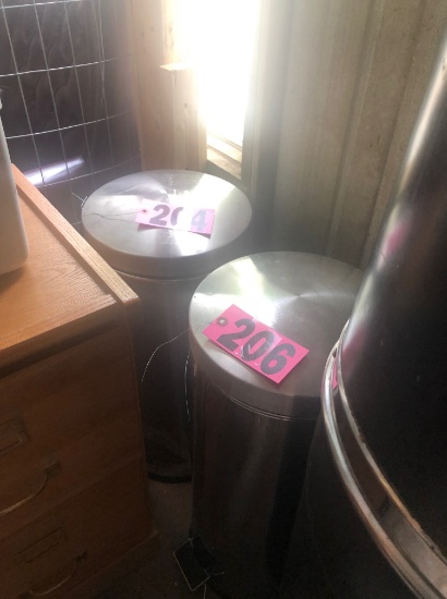 SS step trashcan