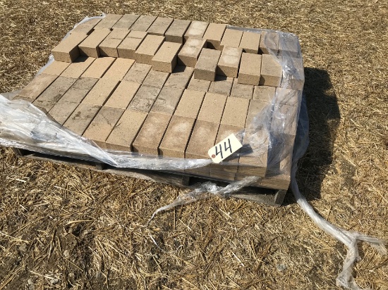 Pallet of 8" x 4" pavers