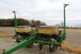 JD 7000 4row, 36”, w/ monitor, corn units, dry fert, min. till