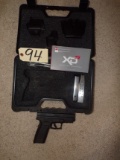 Springfield Armory XD-045ACP, kit w/ (2) 13 rd. clips w/ case