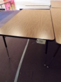 5ft Adjustable table