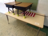 5ft table (2) small desks