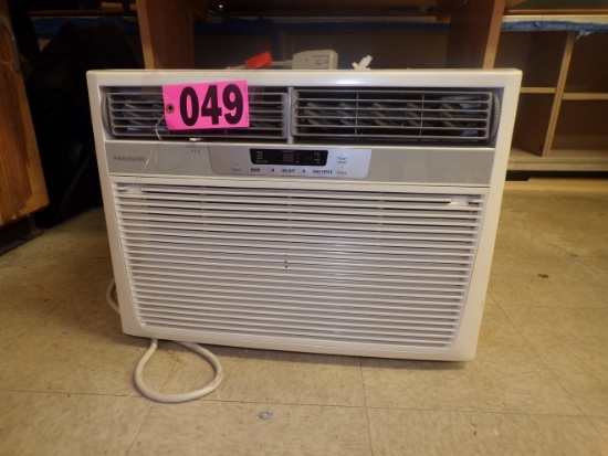 Large Frigidaire window ac unit 18.5 btu (4th gr rm)