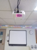 Smart board, short throw (Math rm)