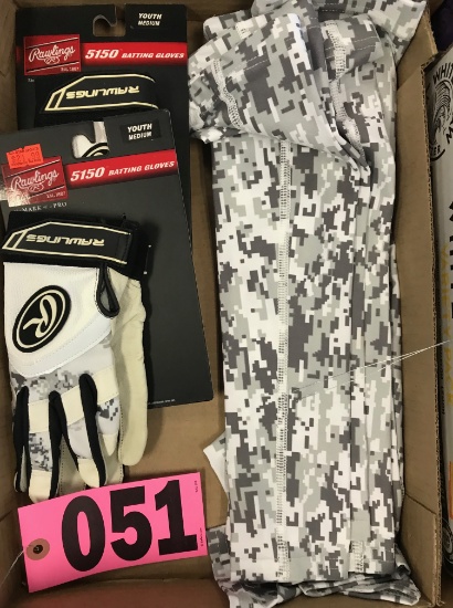 (2) Youth medium batting gloves & (10) sleeves