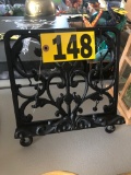 Iron table top easle  NO SHIPPING
