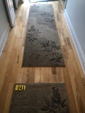 (2) 9' runners (matches lot 40)  - NO SHIPPING NO SHIPPING