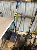 Snow shovel & hand digger  NO SHIPPING