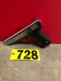 LROCIN mod-L9MM Cal 9MM automatic w/Mag There will be a $30 transfer fee ap