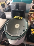 Electric heater & crock pot  - NO SHIPPING NO SHIPPING
