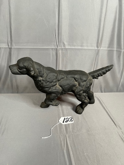 19in. Cast iron hunting dog (heavy)