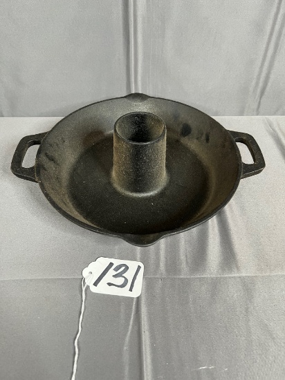 10in. Bunt style cast iron pan, Emeril