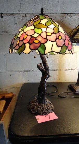 Art glass lamp w/Glass flower lamp shade w/ tree trunk base , 25" x 14"W