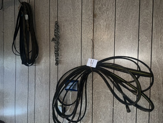 (2) Heavy Duty extension cords & chain