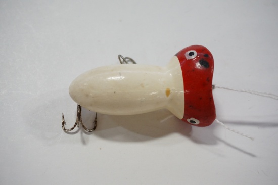 White/Red Lure