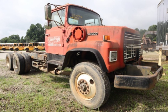 1985 Ford F9000