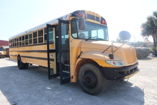 2010 IC CE MaxxForce 7 Bus