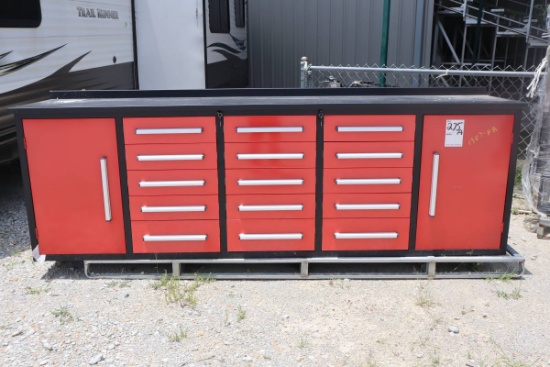 Chery Ind. 10' 15-Drawer Workbench (Unused)