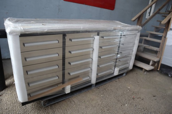 Chery Ind. 7' 20-Drawer Workbench (Unused)