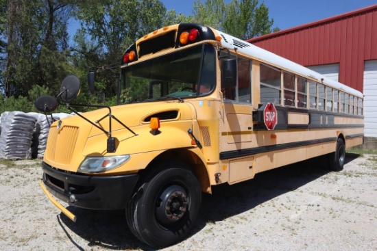 2009 IC CE300 MaxxForceDT Bus