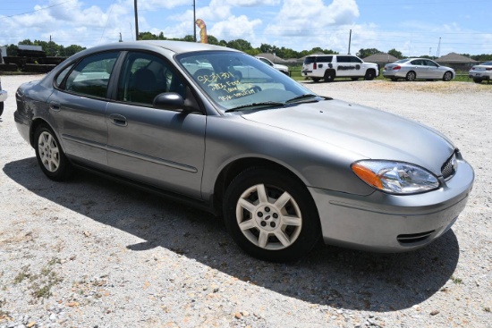 2006 Ford Taurus SE