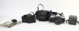 MIXED LOT OF VINTAGE CAMERAS