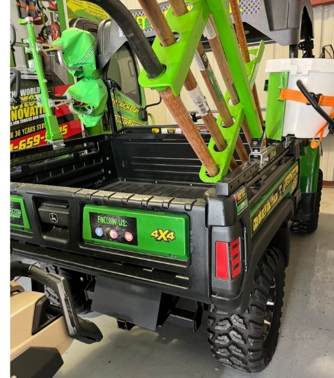 JOHN DEERE 4X4 GATOR-GAS POWERED HPX615E