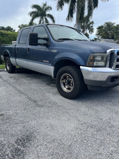 2004 FORD F250 DIESEL PICK-UP TRUCK