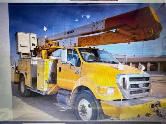 2007 FORD F750 SUPER DUTY BUCKET TRUCK