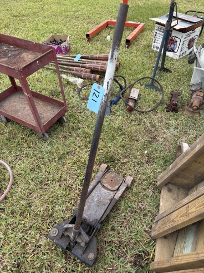 HYDRAULIC FLOOR JACK