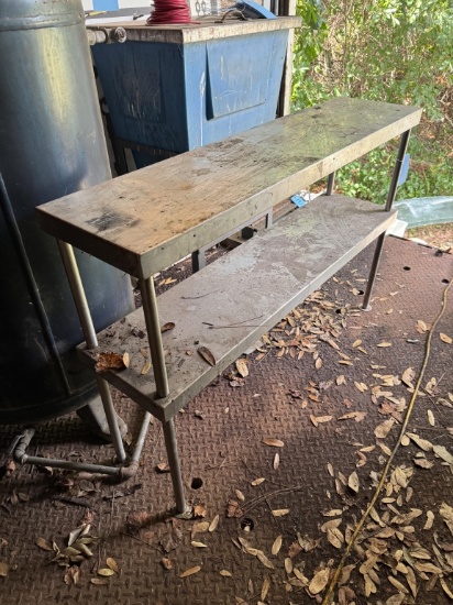 STAINLESS STEEL TABLE