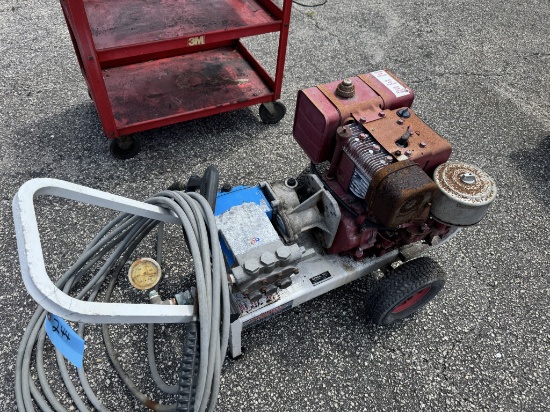 GAS PRESSURE CLEANER WITH HOSE & GUN