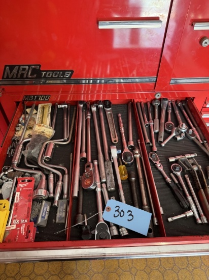 TOOL LOT DRAWER OF TOOLS (TOOLS ONLY NO TOOLBOX)