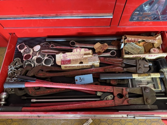 TOOL LOT DRAWER OF TOOLS (TOOLS ONLY NO TOOLBOX)