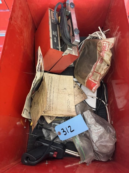 TOOL LOT DRAWER OF TOOLS (TOOLS ONLY NO TOOLBOX)