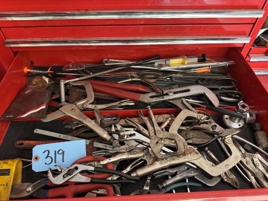 TOOL LOT DRAWER OF TOOLS (TOOLS ONLY NO TOOLBOX)