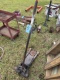HYDRAULIC FLOOR JACK