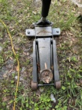 FLOOR JACK