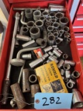 TOOL LOT DRAWER OF TOOLS (TOOLS ONLY NO TOOLBOX)