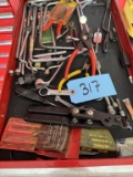 TOOL LOT DRAWER OF TOOLS (TOOLS ONLY NO TOOLBOX)