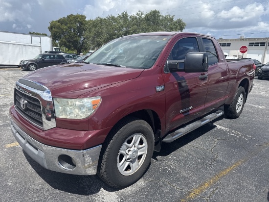 2008 TOYOTA TUNDRA V8 PICKUP TRUCK