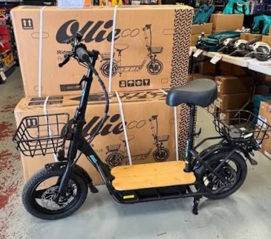 New In Box 500 Watt Electric Scooter Teal Color
